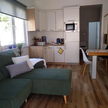 Wellness Ra- Enjoy Our Jaccuzi, Sauna, E Bike ,fitness , Waterskiing Apartment