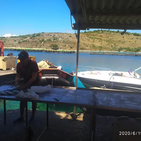 Apartamento Wellness Ra- Enjoy Our Jaccuzi, Sauna, E Bike ,fitness , Waterskiing *