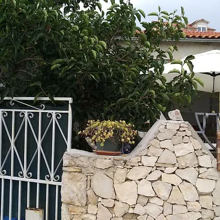 Διαμέρισμα Wellness Ra *
