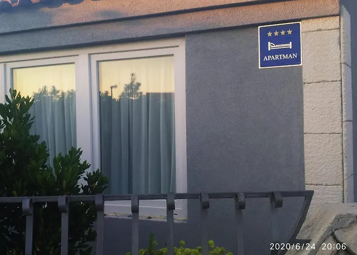 Wellness Ra- Enjoy Our Jaccuzi, Sauna, E Bike ,fitness , Waterskiing Apartamento