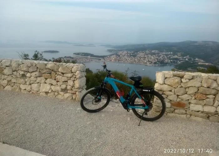 Wellness Ra- Enjoy Our Jaccuzi, Sauna, E Bike ,fitness , Waterskiing Apartamento Primošten