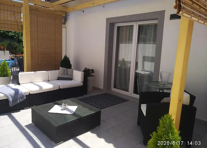 Wellness Ra- Enjoy Our Jaccuzi, Sauna, E Bike ,fitness , Waterskiing Apartamento Primošten