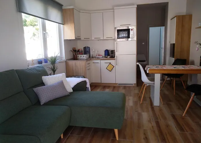 Wellness Ra- Enjoy Our Jaccuzi, Sauna, E Bike ,fitness , Waterskiing Apartamento