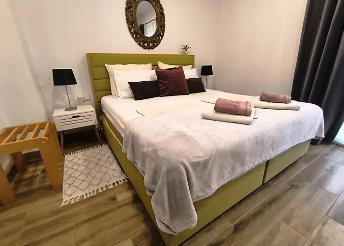 Wellness Ra- Enjoy Our Jaccuzi, Sauna, E Bike ,fitness , Waterskiing