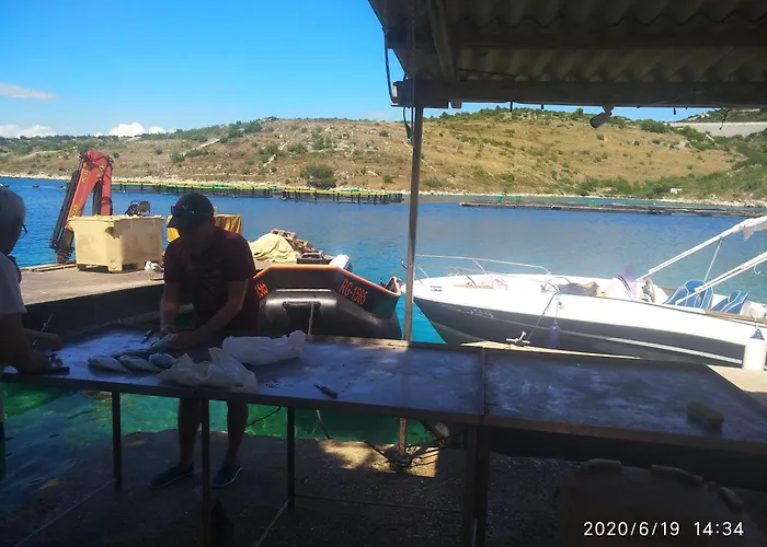 דירה Wellness Ra- Enjoy Our Jaccuzi, Sauna, E Bike ,fitness , Waterskiing *