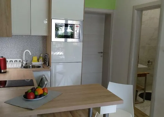 Apartment Wellness Ra *