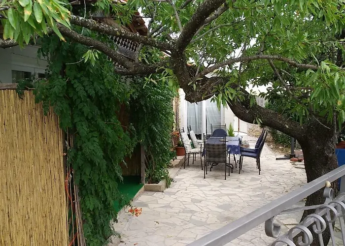 Wellness Ra- Enjoy Our Jaccuzi, Sauna, E Bike ,fitness , Waterskiing * פרימוסטן